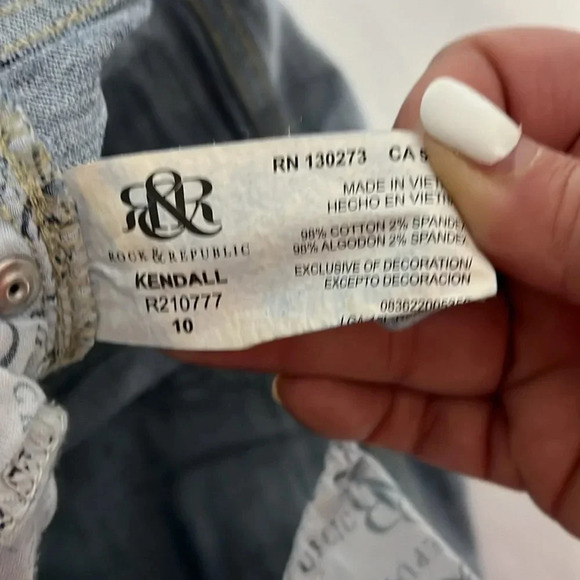 ROCK & REPUBLIC Kendall Cropped Denim Blue Sz 10 - Picture 10 of 10